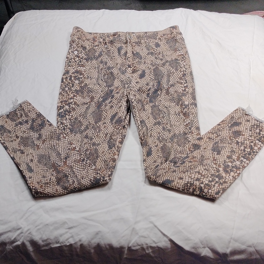 Free People Beige Snake Print Snake Skin Skinny Jeans 29